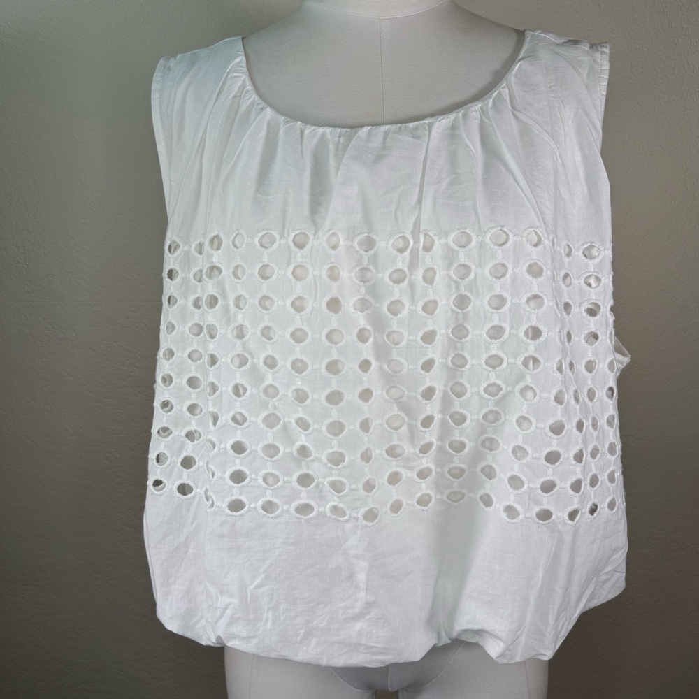 NEW NWT Jennifer Grace White Eyelet Cropped Sleeveless Shirt Top Size XL